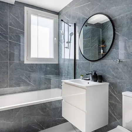 Doria 2-bedroom & Balcony In Larnaca *