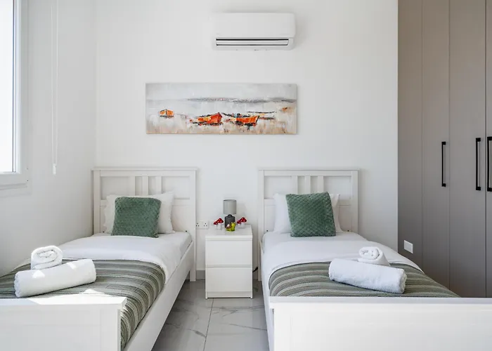 Doria 2-bedroom & Balcony In Larnaca *