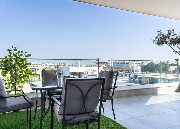 Doria 2-bedroom & Balcony In Larnaca Apartamento *