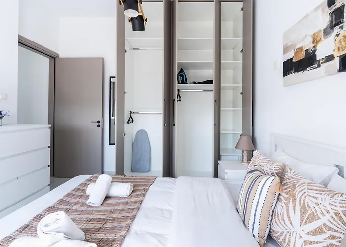 Doria 2-bedroom & Balcony In Larnaca Apartamento *