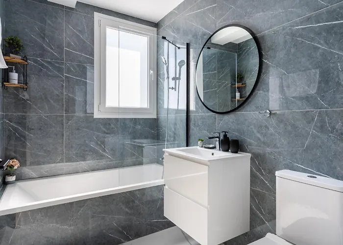 Doria 2-bedroom & Balcony In Larnaca *