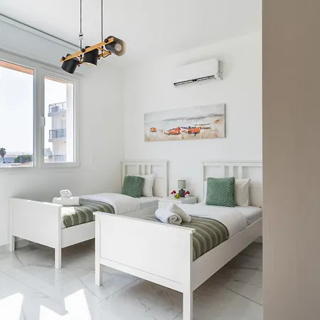Διαμέρισμα Doria 2-bedroom & Balcony In Larnaca Aradhippou