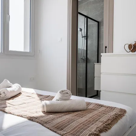 Apartman Doria 2-bedroom & Balcony In Larnaca Aradhippou